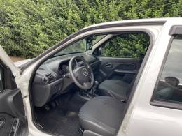 RENAULT - CLIO - 2015/2016 - Branca - R$ 32.900,00