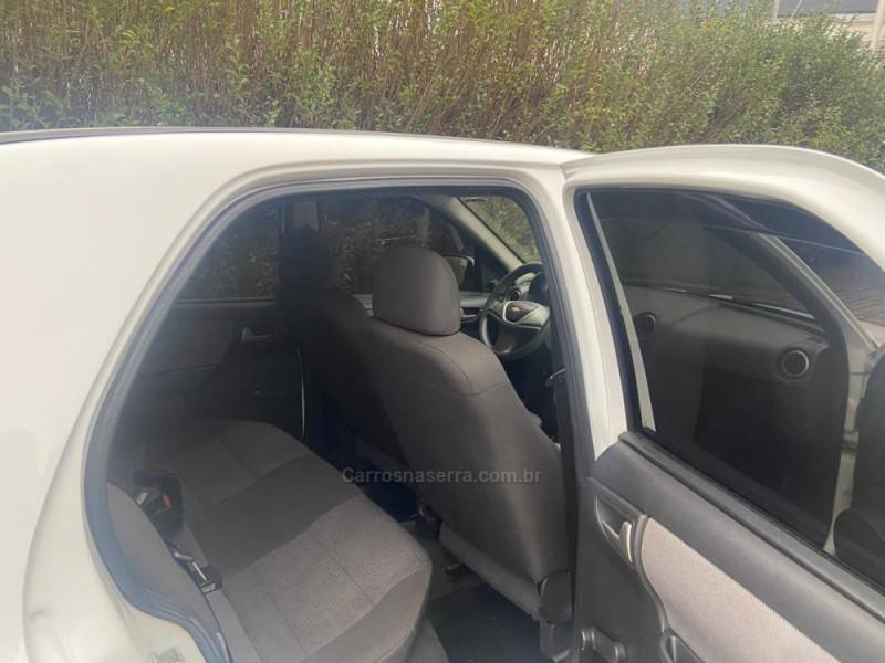 CHEVROLET - CELTA - 2011/2012 - Branca - R$ 29.900,00