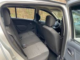 RENAULT - SANDERO - 2013/2014 - Prata - R$ 34.900,00