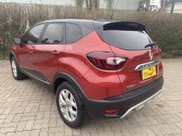 RENAULT - CAPTUR - 2017/2018 - Vermelha - R$ 69.900,00
