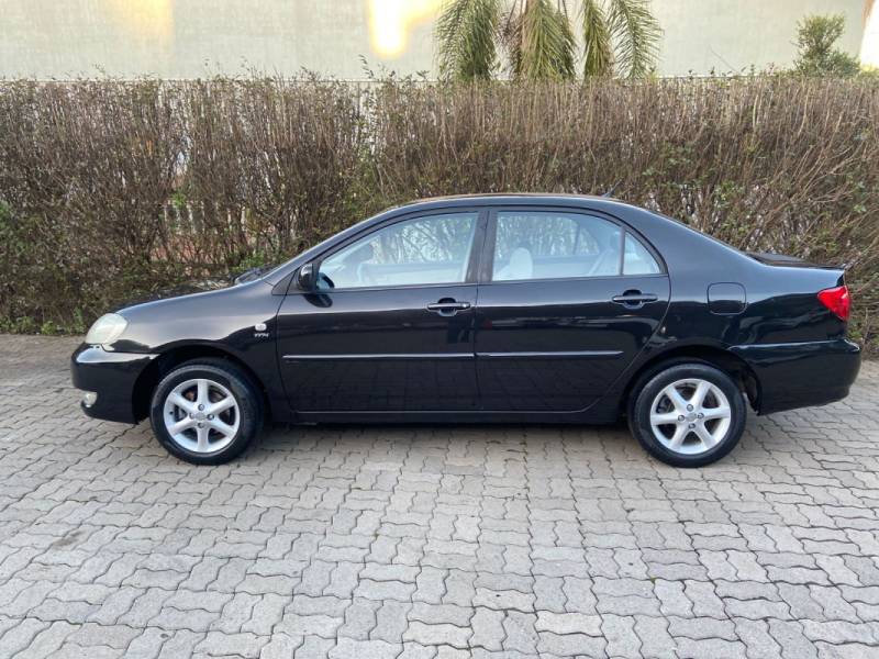 TOYOTA - COROLLA - 2007/2008 - Preta - R$ 38.900,00