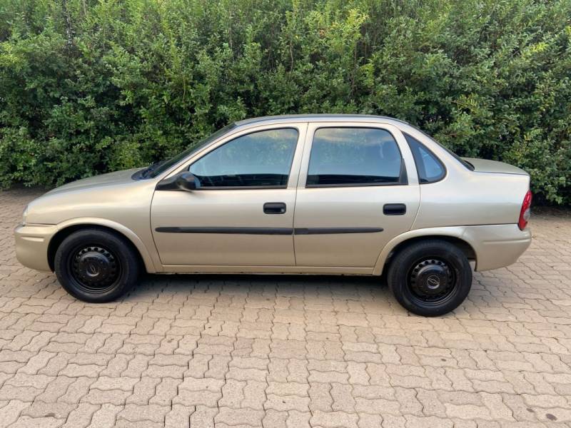 CHEVROLET - CLASSIC - 2008/2008 - Bege - R$ 19.800,00