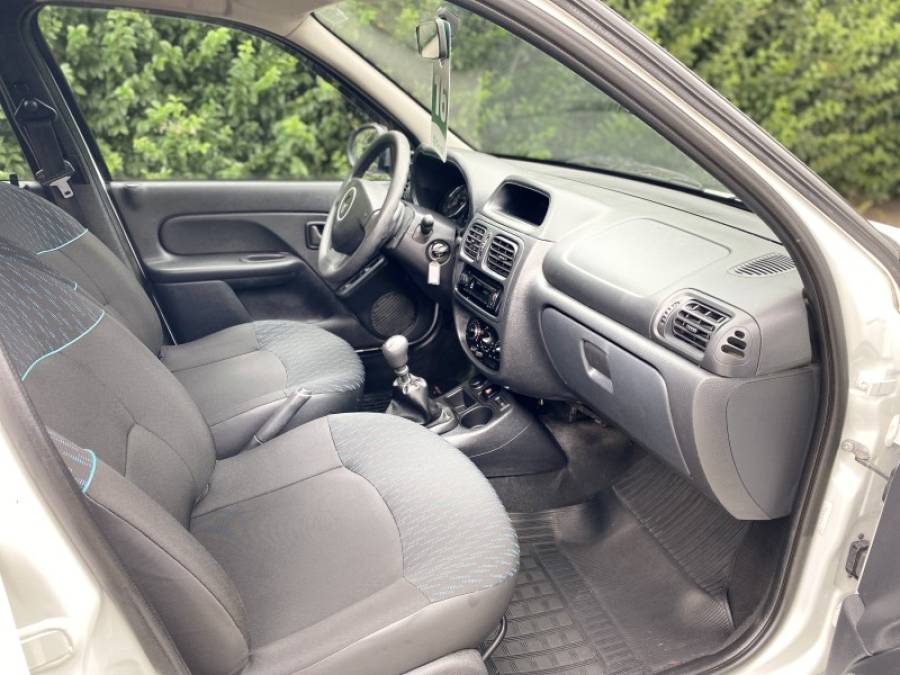 RENAULT - CLIO - 2015/2016 - Branca - R$ 32.900,00