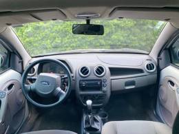 FORD - KA - 2009/2010 - Prata - R$ 24.900,00