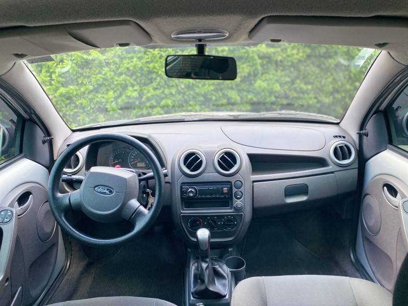 FORD - KA - 2009/2010 - Prata - R$ 24.900,00