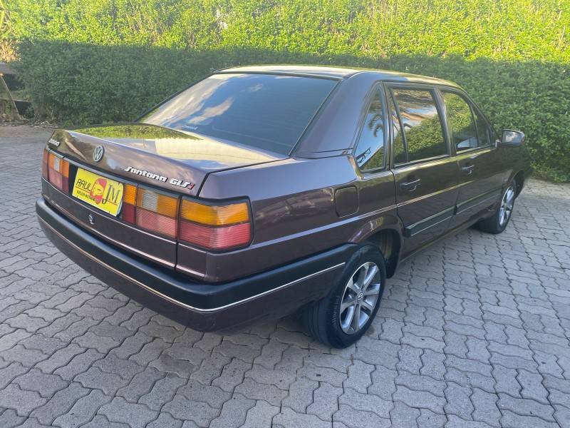 VOLKSWAGEN - SANTANA - 1994/1994 - Vermelha - R$ 19.900,00