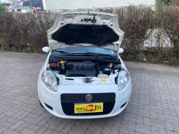 FIAT - PUNTO - 2011/2011 - Branca - R$ 35.900,00
