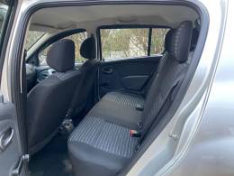 RENAULT - SANDERO - 2013/2014 - Prata - R$ 34.900,00