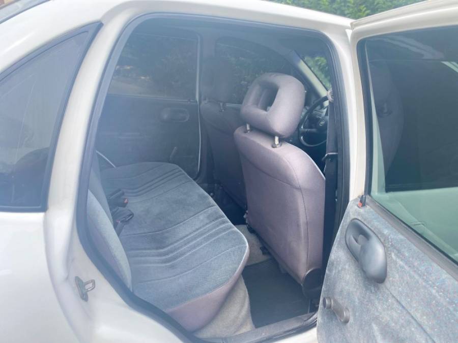 CHEVROLET - CORSA - 1998/1998 - Branca - R$ 15.900,00