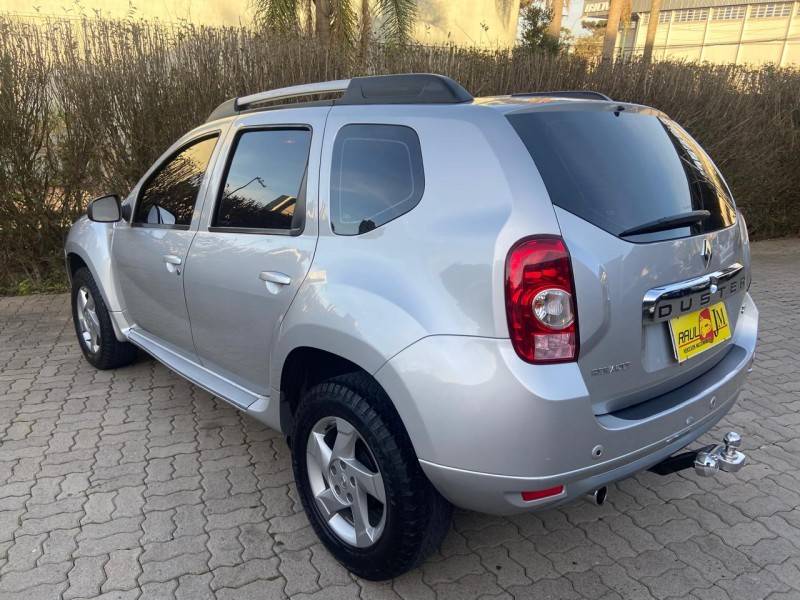 RENAULT - DUSTER - 2012/2013 - Prata - R$ 49.900,00