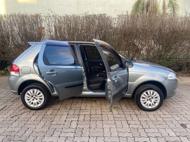 FIAT - PALIO - 2009/2010 - Cinza - R$ 28.900,00