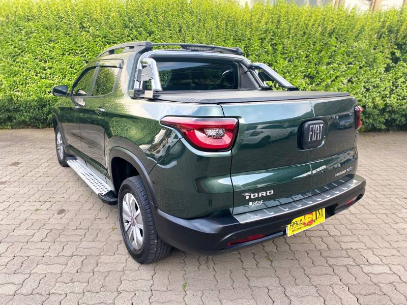 FIAT - TORO - 2016/2017 - Verde - R$ 87.900,00