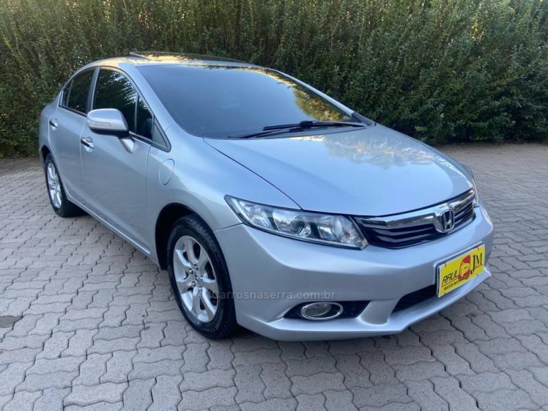 HONDA - CIVIC - 2012/2012 - Prata - R$ 71.900,00