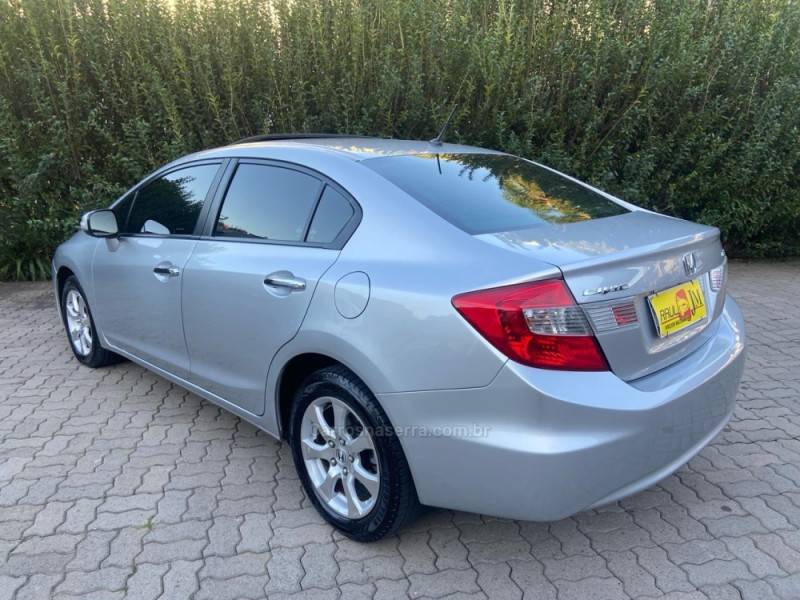 HONDA - CIVIC - 2012/2012 - Prata - R$ 74.900,00