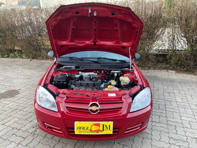 CHEVROLET - CELTA - 2006/2007 - Vermelha - R$ 23.900,00