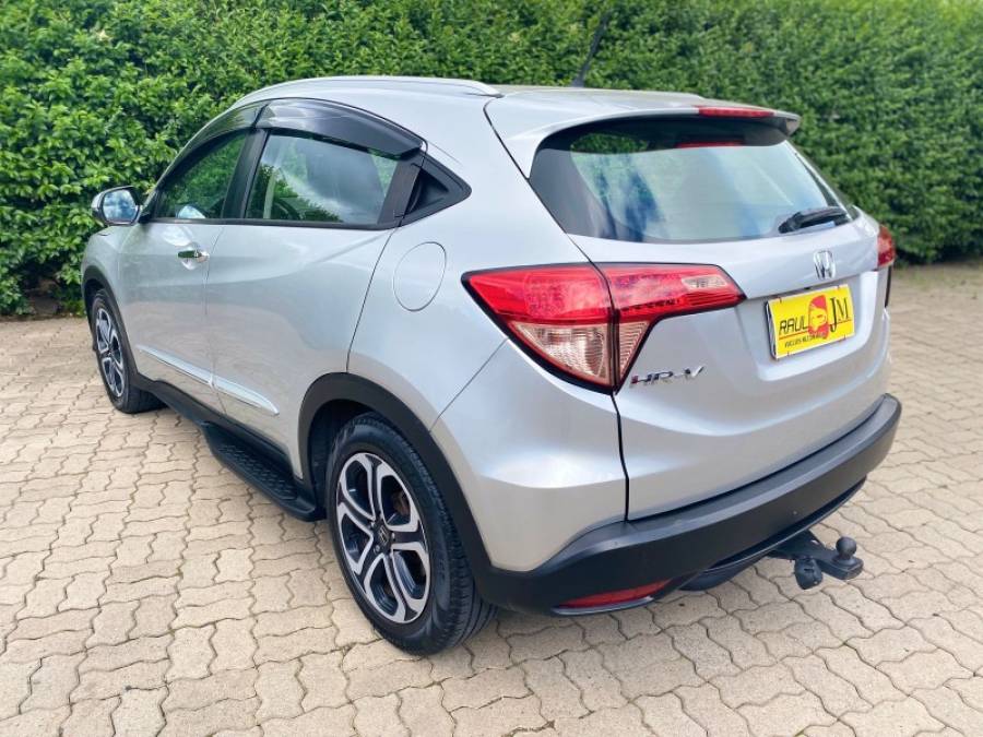 HONDA - HR-V - 2015/2016 - Prata - R$ 88.900,00