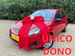 FORD - FIESTA - 2011/2012 - Vermelha - R$ 33.900,00
