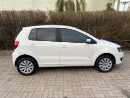 VOLKSWAGEN - FOX - 2013/2014 - Branca - R$ 42.900,00