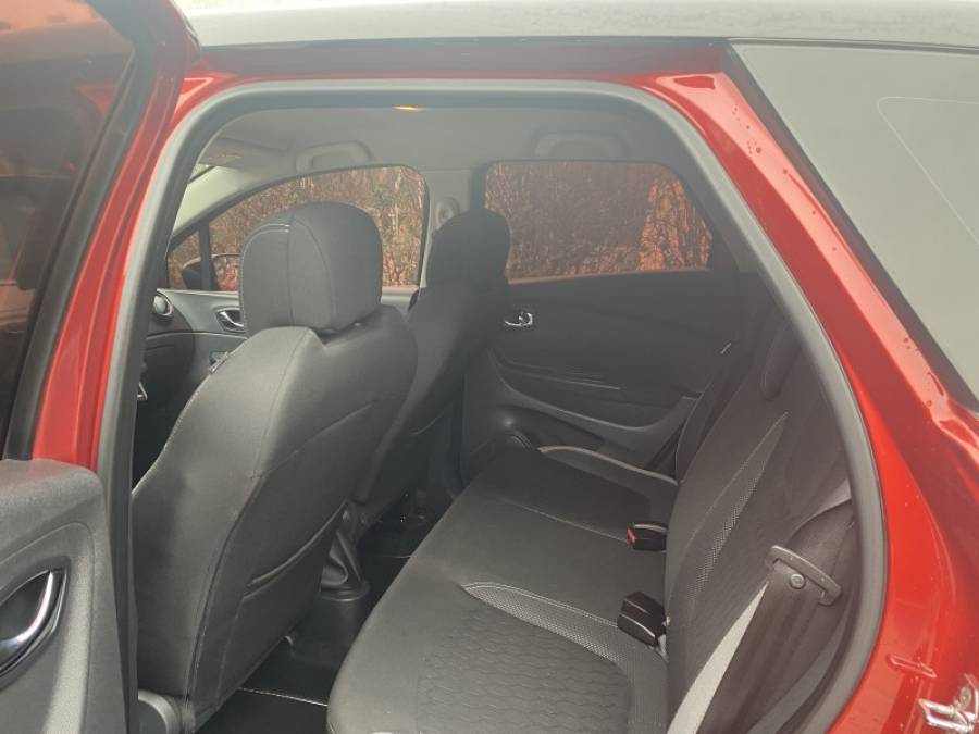 RENAULT - CAPTUR - 2017/2018 - Vermelha - R$ 69.900,00