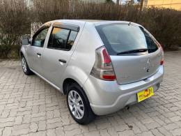 RENAULT - SANDERO - 2013/2014 - Prata - R$ 34.900,00