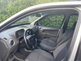 FORD - ECOSPORT - 2006/2007 - Prata - R$ 29.900,00