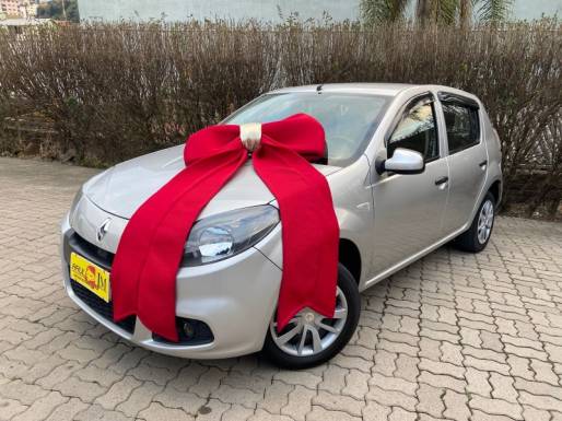 RENAULT - SANDERO - 2013/2014 - Prata - R$ 34.900,00