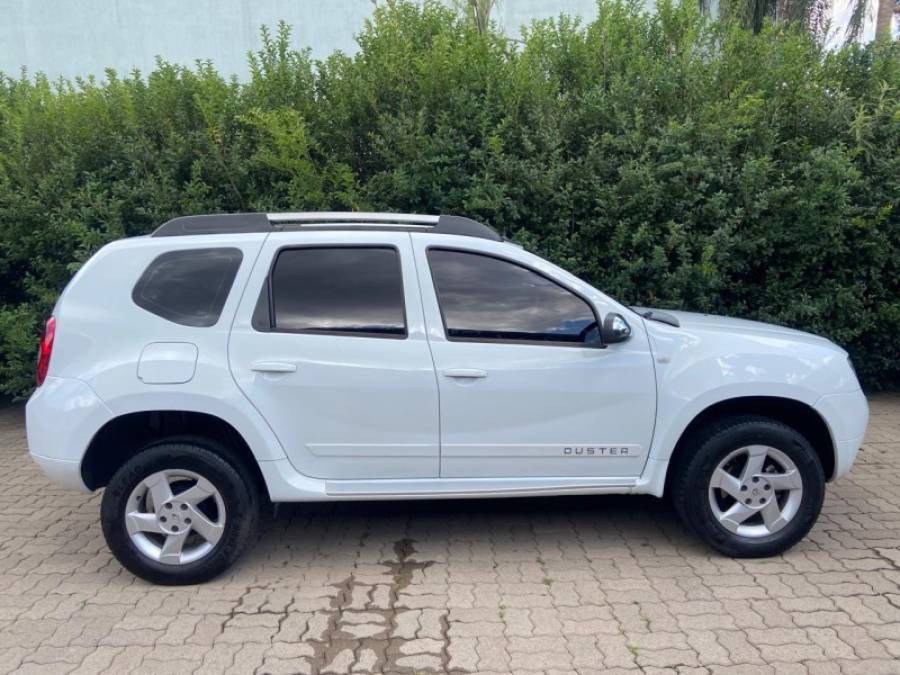 RENAULT - DUSTER - 2013/2014 - Branca - R$ 49.900,00