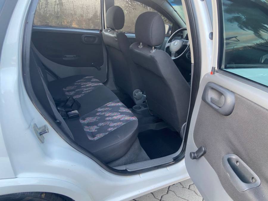 CHEVROLET - CORSA - 2004/2005 - Branca - R$ 22.900,00