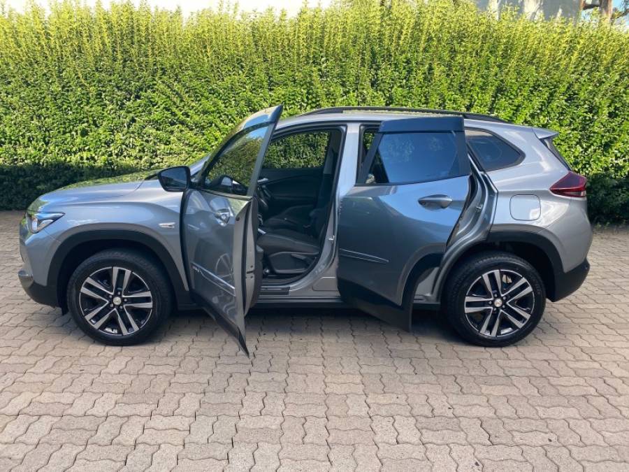 CHEVROLET - TRACKER - 2024/2025 - Prata - R$ 110.900,00