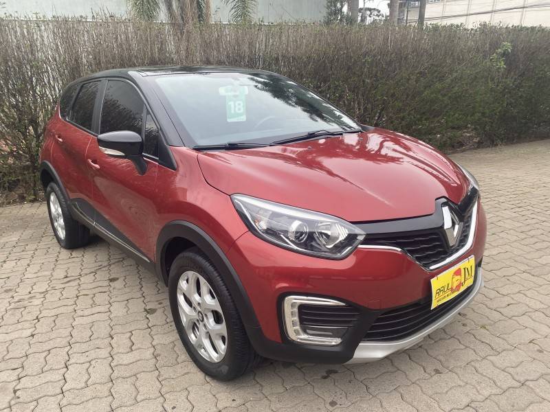 RENAULT - CAPTUR - 2017/2018 - Vermelha - R$ 69.900,00
