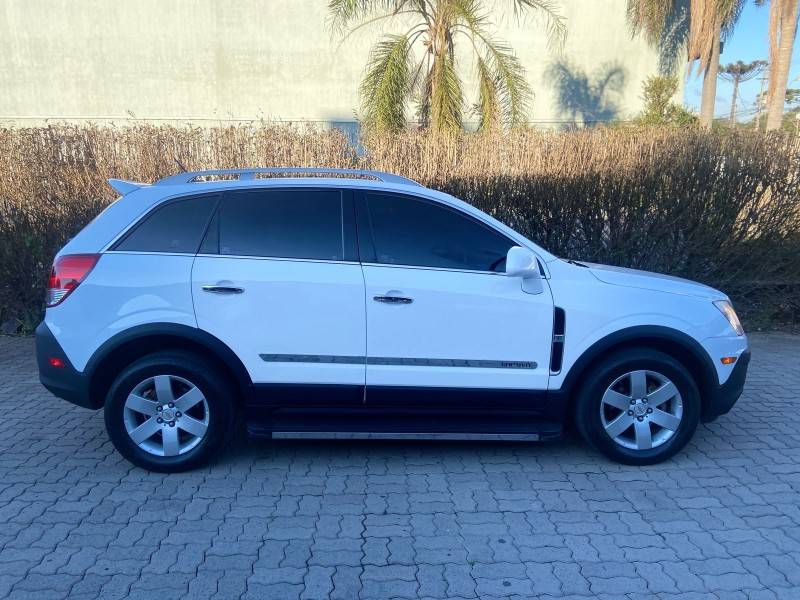 CHEVROLET - CAPTIVA - 2012/2012 - Branca - R$ 48.900,00