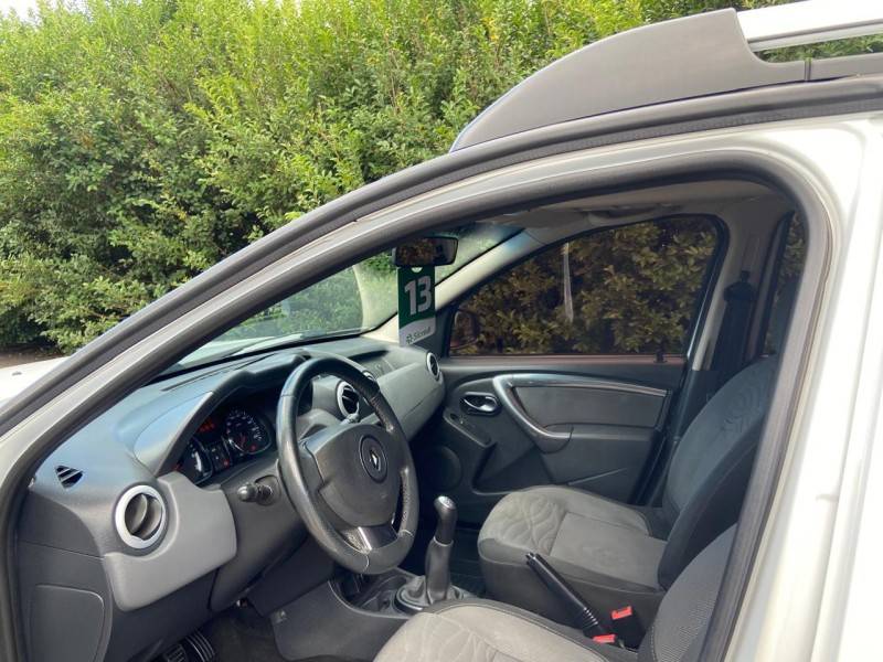 RENAULT - DUSTER - 2013/2014 - Branca - R$ 49.900,00