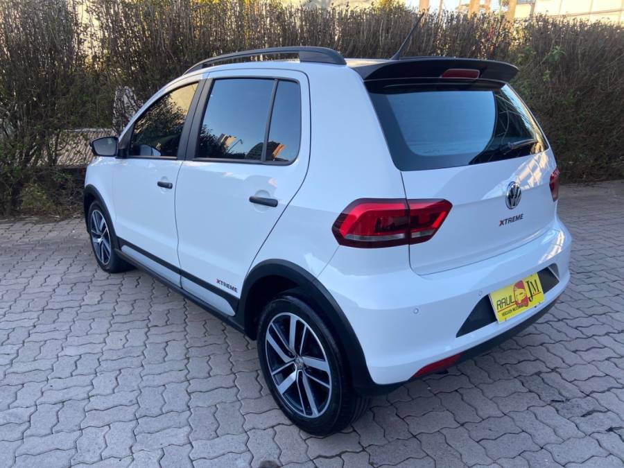 VOLKSWAGEN - FOX - 2019/2020 - Branca - R$ 67.900,00
