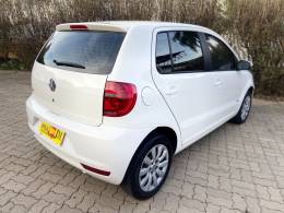 VOLKSWAGEN - FOX - 2013/2014 - Branca - R$ 42.900,00