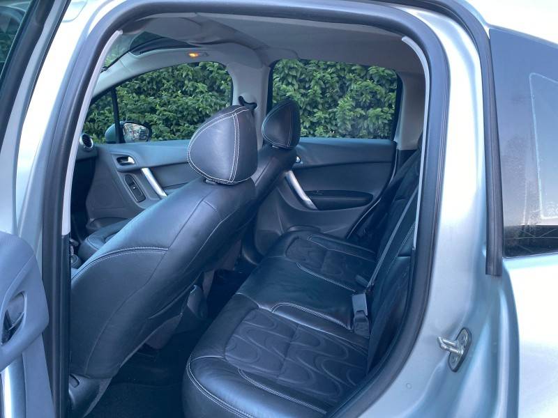 CITROËN - C3 - 2012/2013 - Prata - R$ 36.900,00