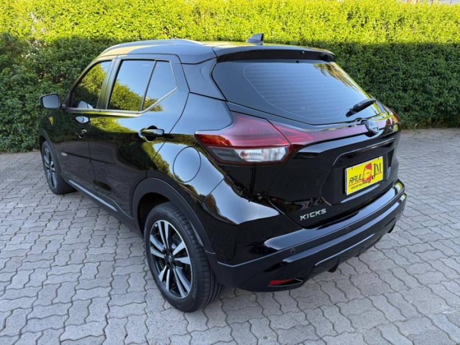 NISSAN - KICKS - 2022/2023 - Preta - R$ 104.900,00