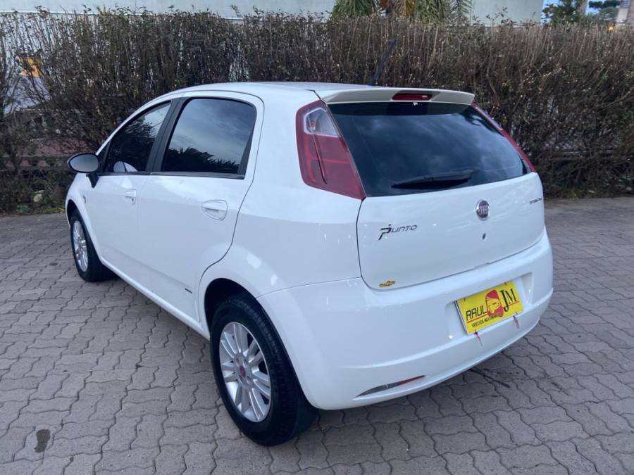 FIAT - PUNTO - 2011/2011 - Branca - R$ 35.900,00