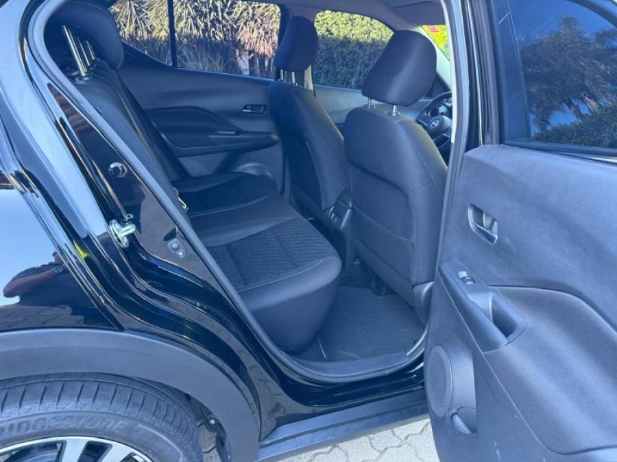 NISSAN - KICKS - 2022/2023 - Preta - R$ 104.900,00