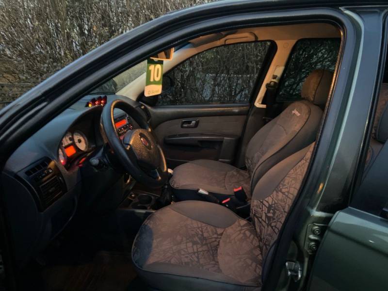FIAT - PALIO - 2009/2010 - Verde - R$ 37.900,00