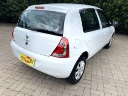 RENAULT - CLIO - 2015/2016 - Branca - R$ 32.900,00