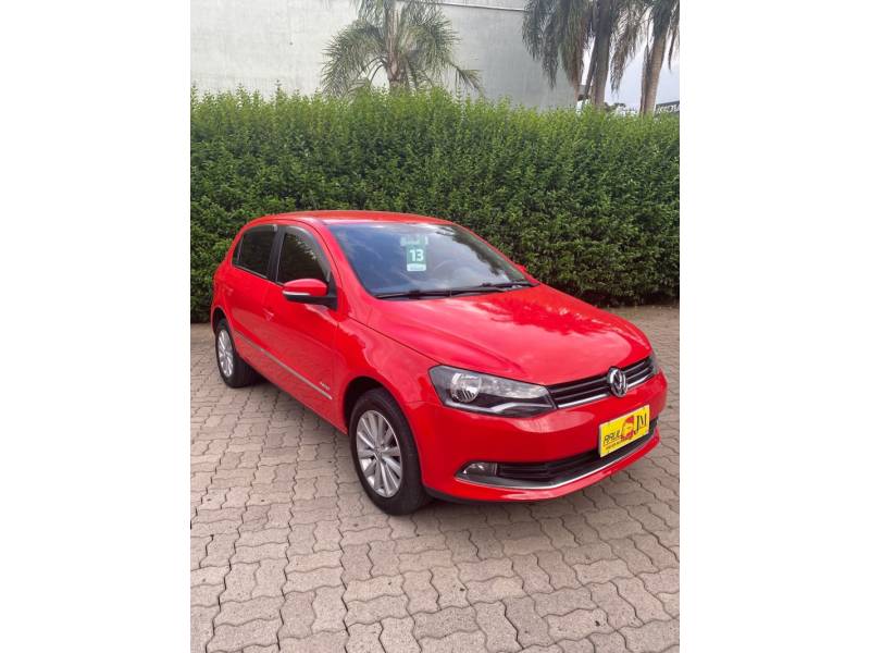 VOLKSWAGEN - GOL - 2012/2013 - Vermelha - R$ 42.900,00