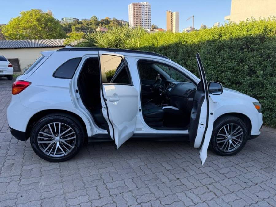 MITSUBISHI - ASX - 2018/2018 - Branca - R$ 88.900,00