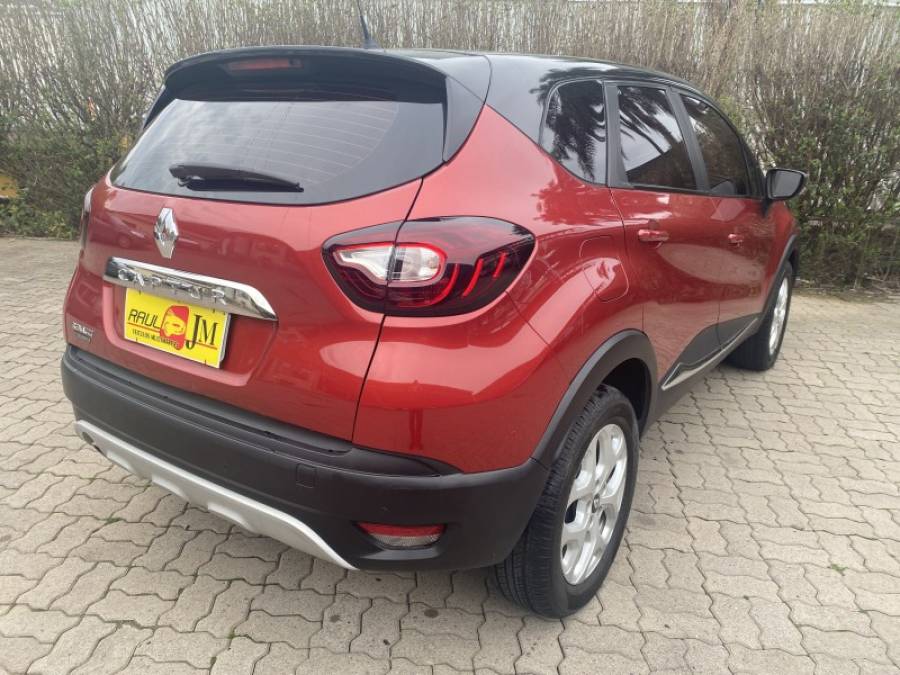 RENAULT - CAPTUR - 2017/2018 - Vermelha - R$ 69.900,00