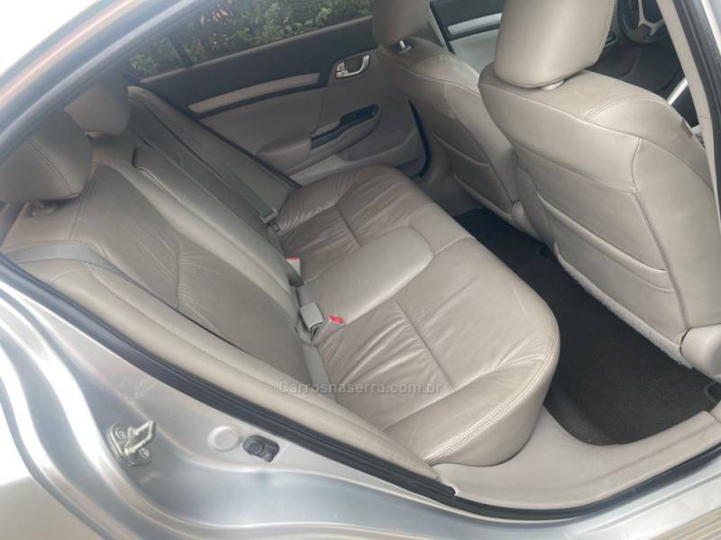 HONDA - CIVIC - 2012/2012 - Prata - R$ 72.900,00