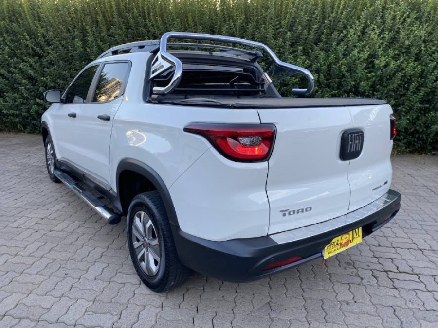 FIAT - TORO - 2016/2017 - Branca - R$ 84.850,00