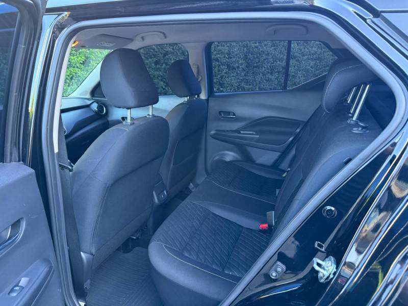 NISSAN - KICKS - 2022/2023 - Preta - R$ 104.900,00