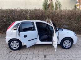 CHEVROLET - CORSA - 2004/2005 - Branca - R$ 22.900,00