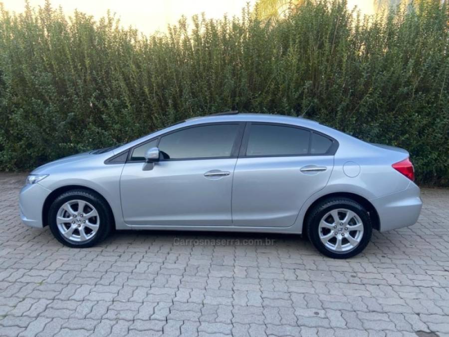HONDA - CIVIC - 2012/2012 - Prata - R$ 74.900,00