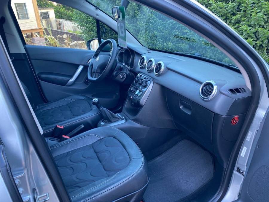 CITROËN - C3 - 2012/2013 - Prata - R$ 36.900,00