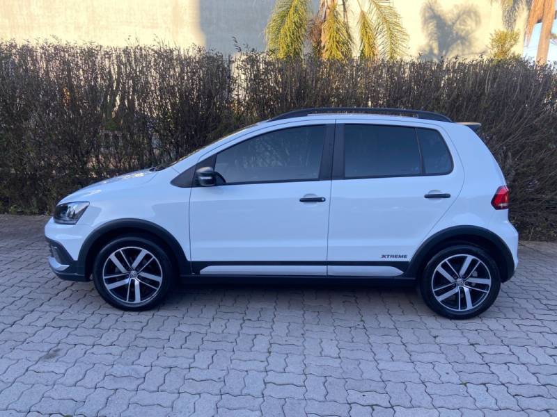 VOLKSWAGEN - FOX - 2019/2020 - Branca - R$ 67.900,00